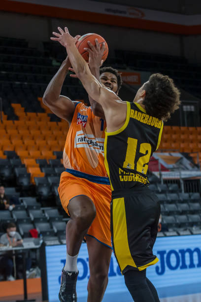 重要抢断 重要抢断